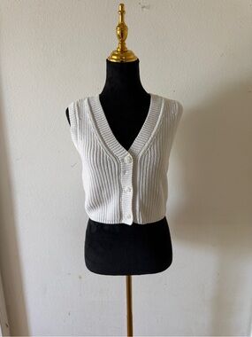 Abercrombie & Fitch Ivory Ribbed Knit Vest